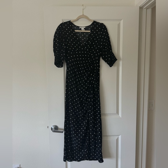 H&M dress for pregnant ladies 🩷 Puff-sleeved Crêped Dress dots - Picture 2 of 4